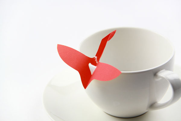 origami-flying-teabag-tag-crane