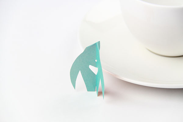 origami-flying-teabag-tag-penguin02